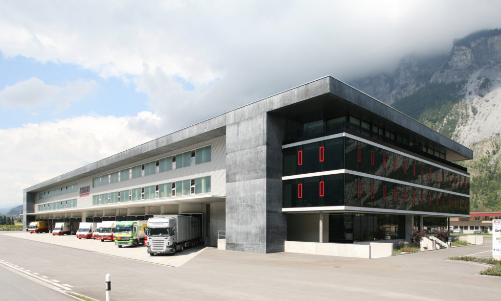 Logistikcenter, Büro und Servicegebäude